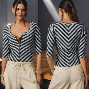 Maeve Anthropologie • Zipper Front Scoop Neck Half Sleeve Blouse